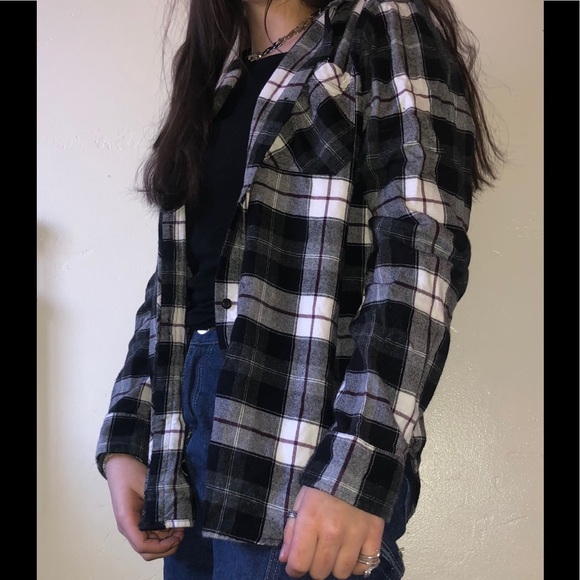 Zumiez Tops - Button up flannel